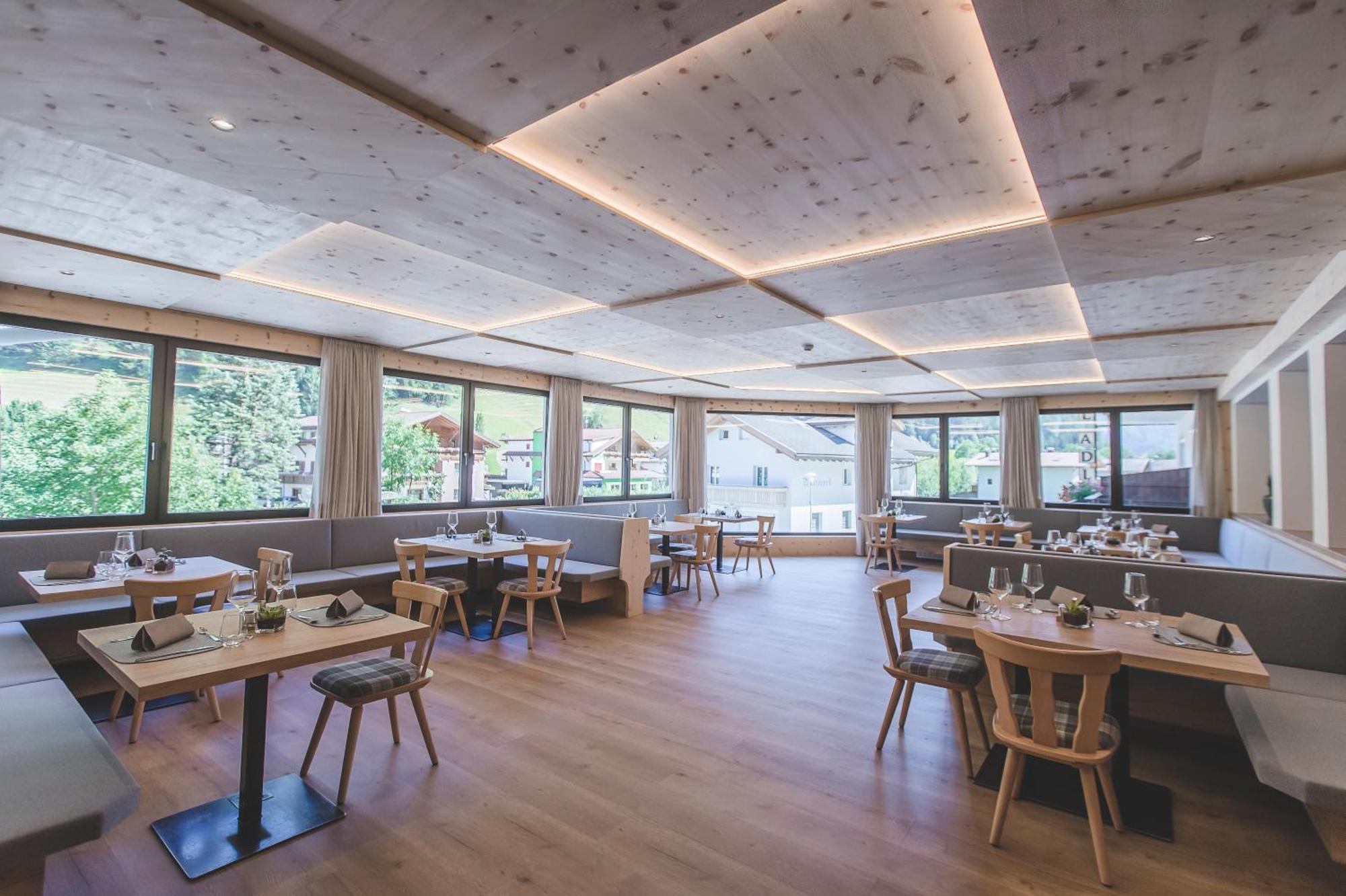 Hotel Adler Ahrntal Zewnętrze zdjęcie